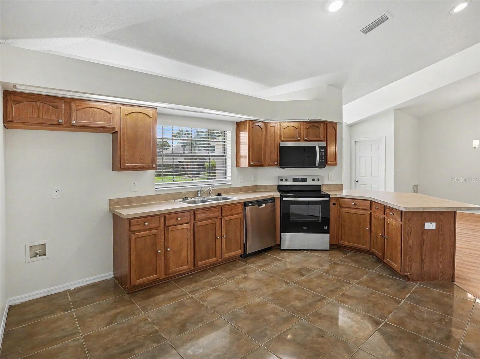 4750 Abaco Dr Property Photo 8