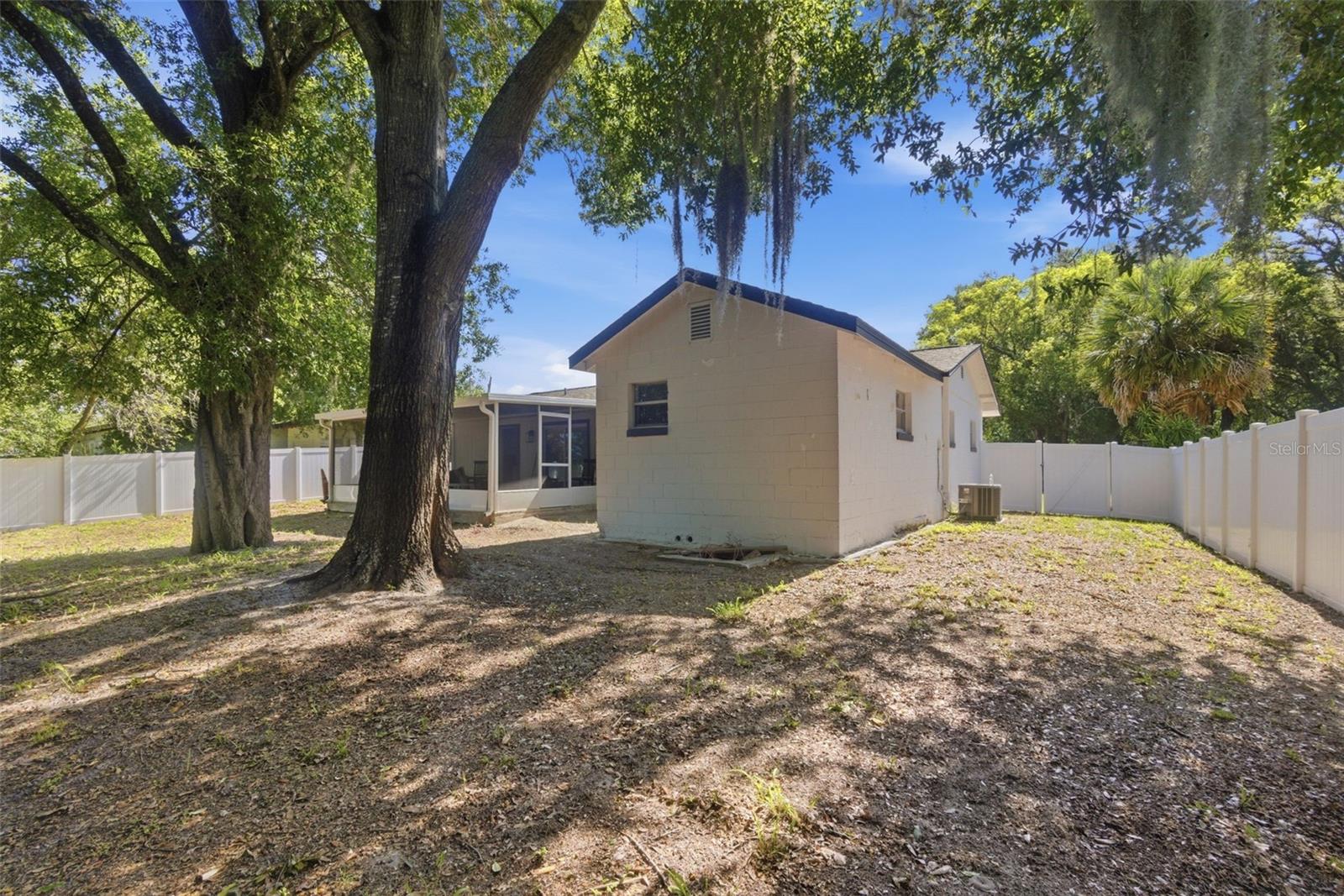 5450 Gaymar Dr Property Photo 10