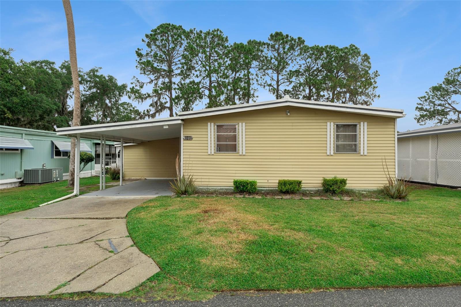 102 Parkland Dr Property Photo 1