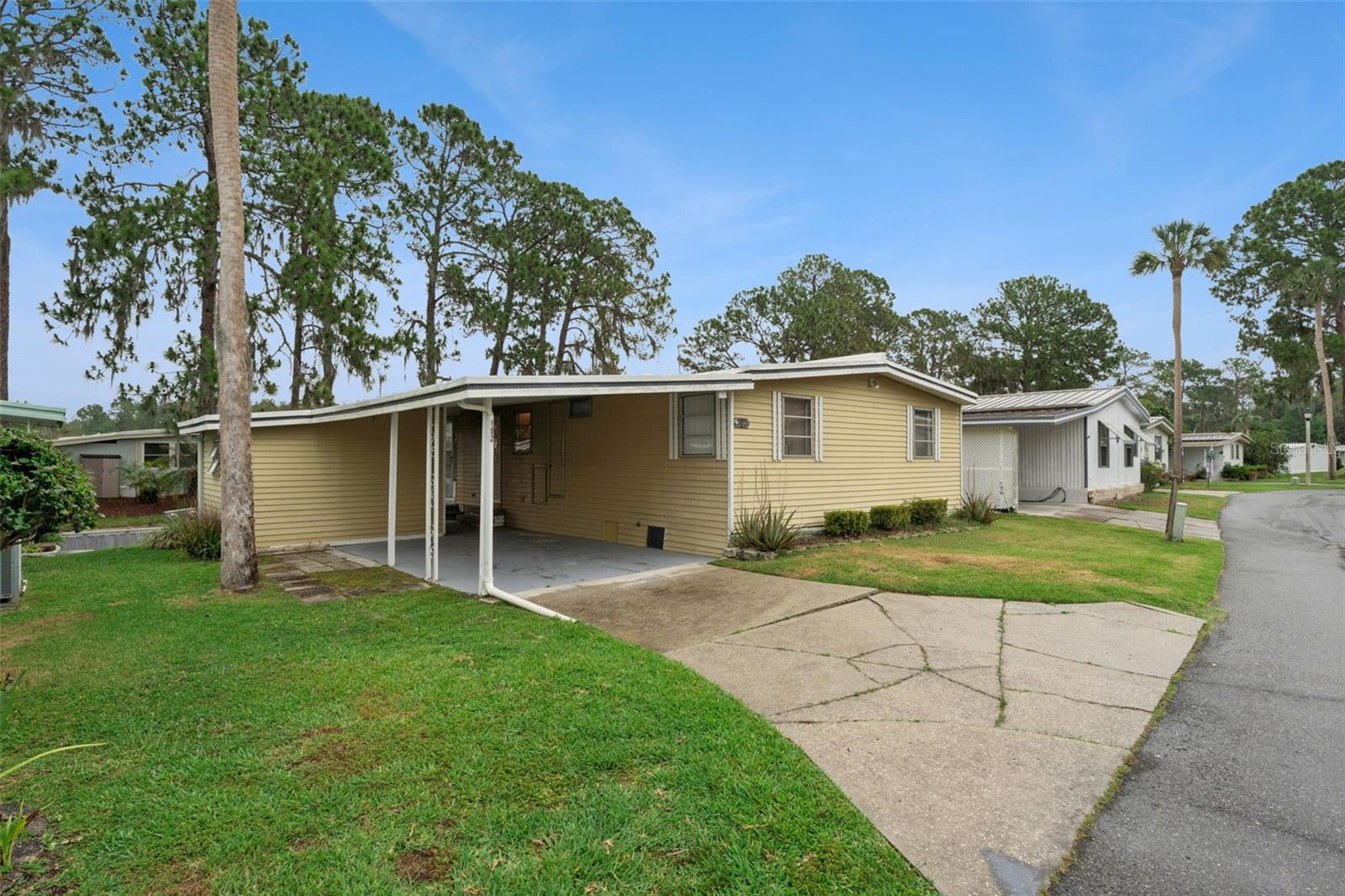 102 Parkland Dr Property Photo 3