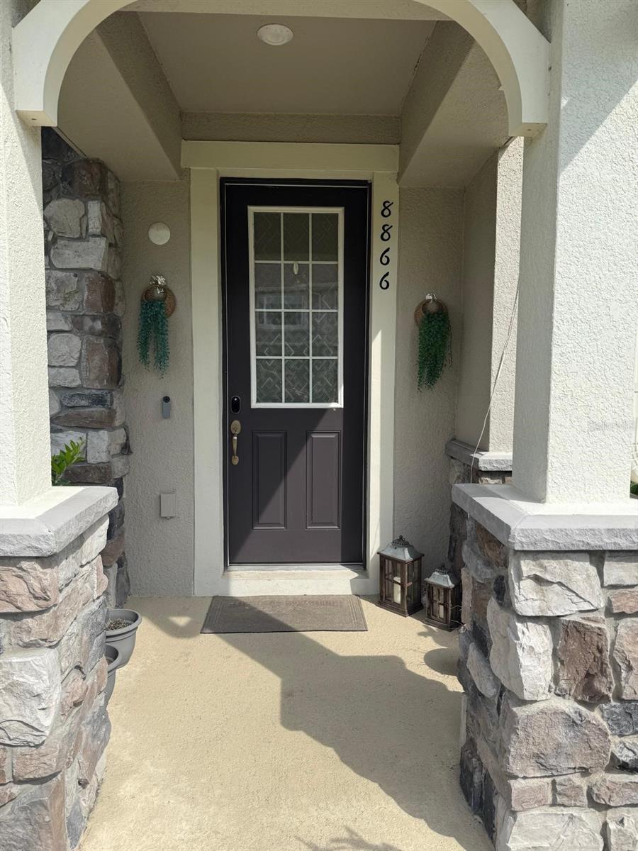 8866 Herencia Aly Property Photo 2