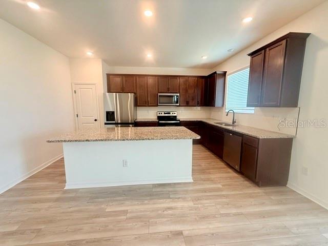 9544 Sandy Bluffs Cir Property Photo 2