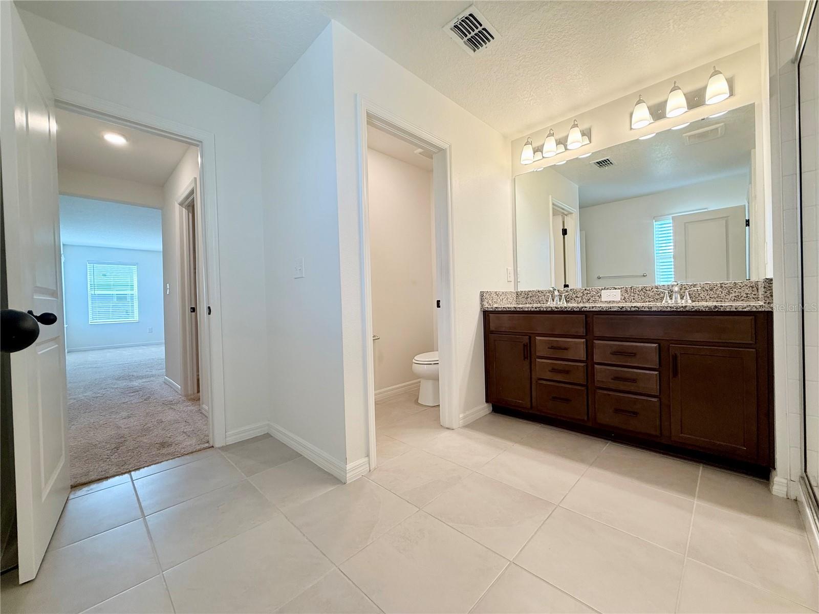 9544 Sandy Bluffs Cir Property Photo 18