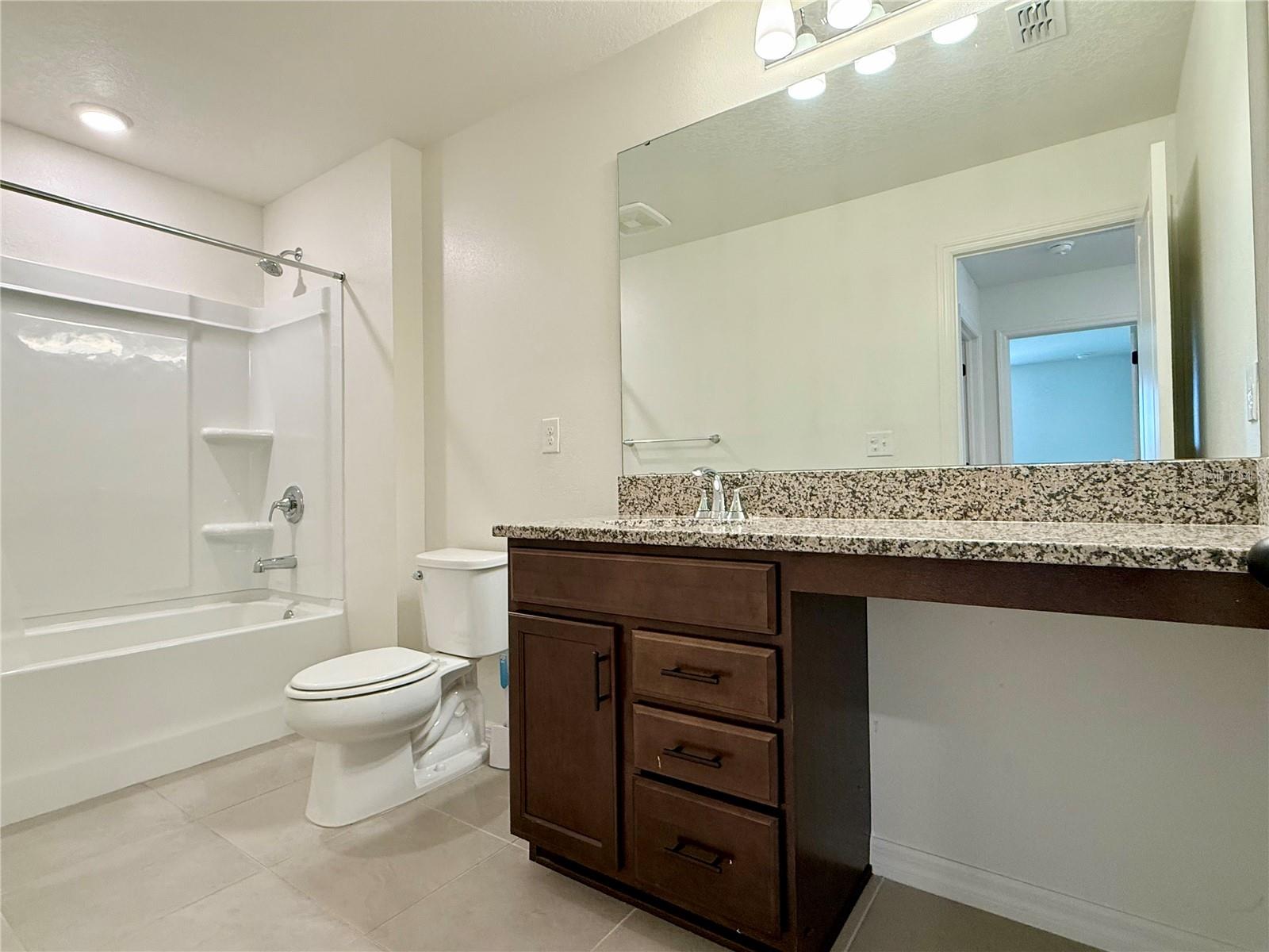 9544 Sandy Bluffs Cir Property Photo 26