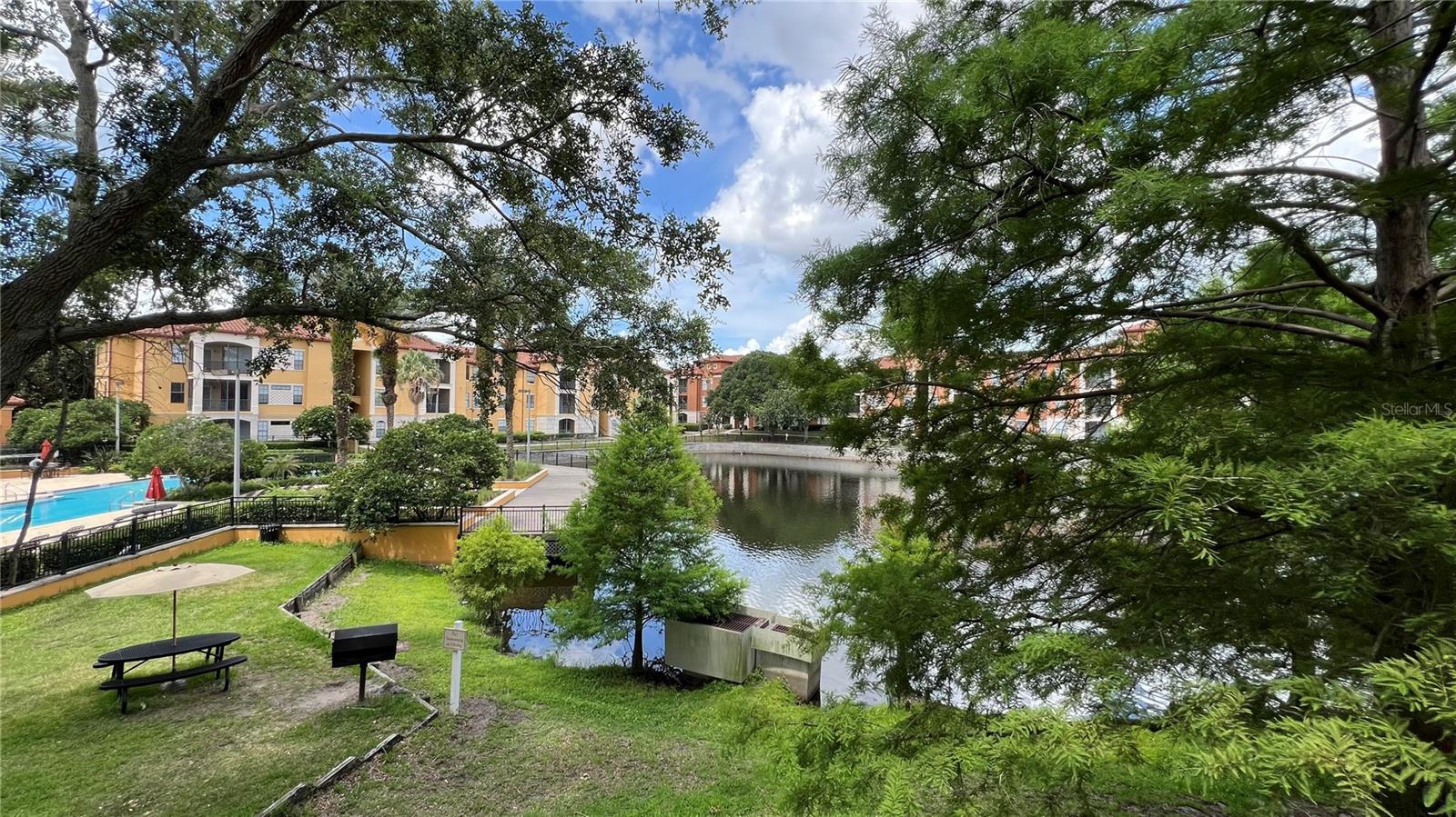 6121 Metrowest Blvd #101 Property Photo 24