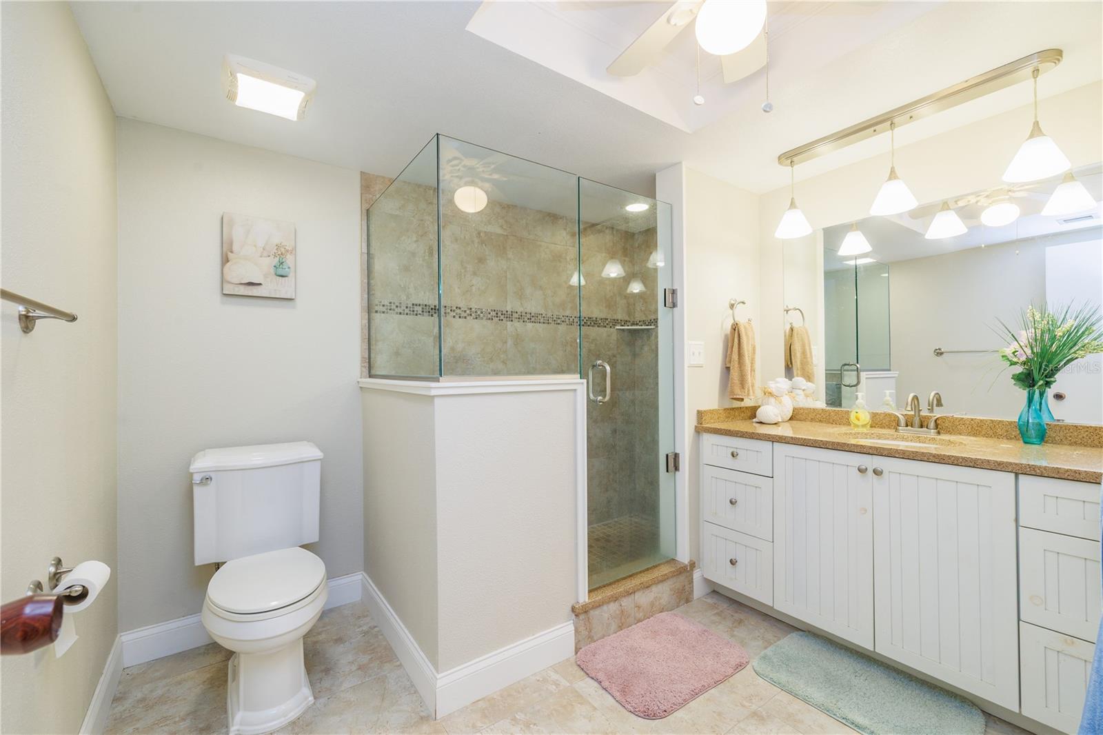 2100 N Atlantic Ave #201 Property Photo 14