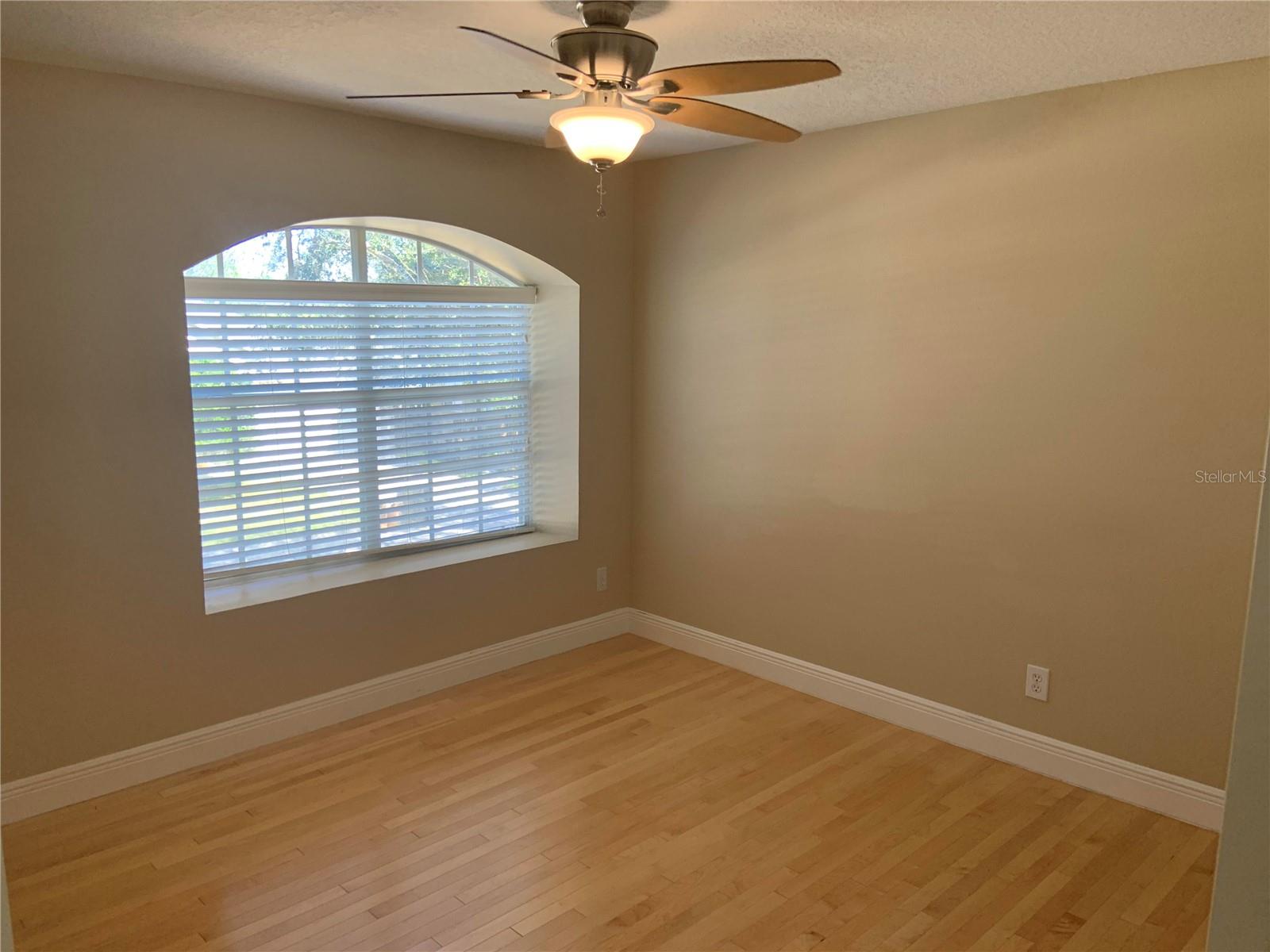 4527 Riverton Dr Property Photo 9