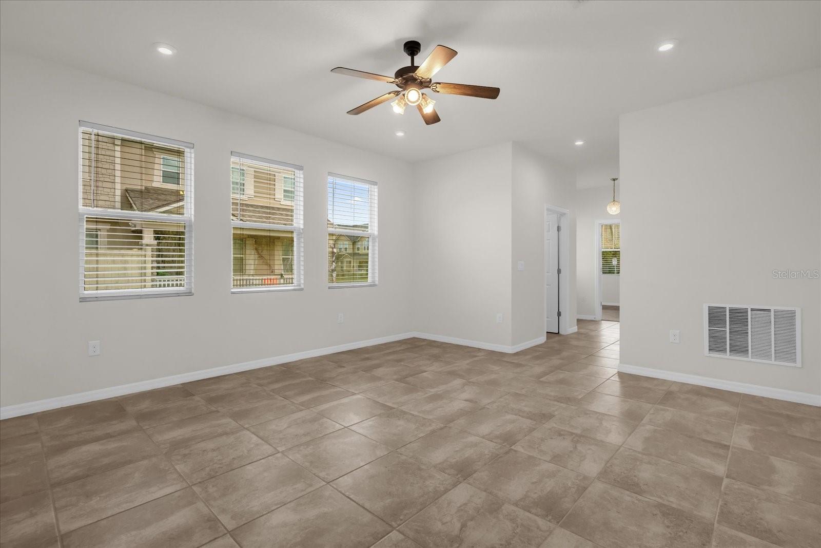 2444 Varenna Loop Property Photo 5