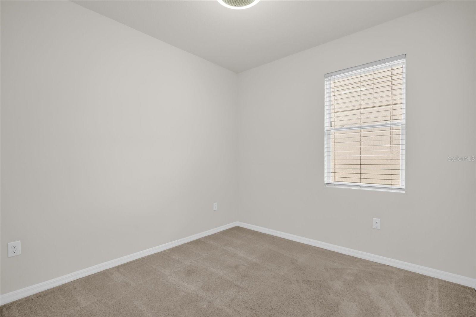 2444 Varenna Loop Property Photo 16