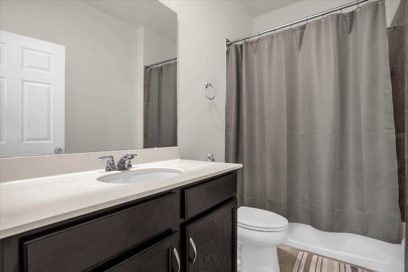 2444 Varenna Loop Property Photo 18