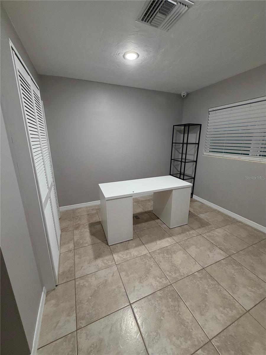 5950 High St Property Photo 2