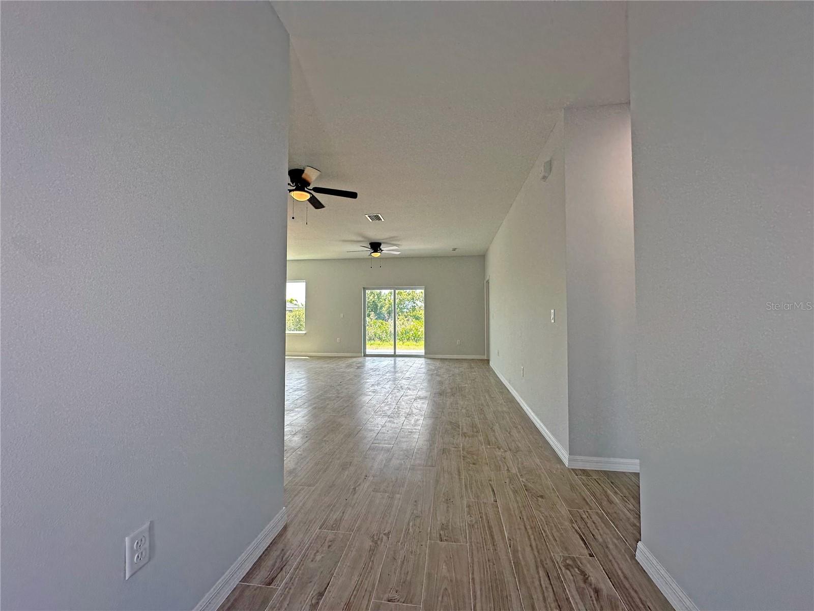13558 Jeronimo Ln Property Photo 3