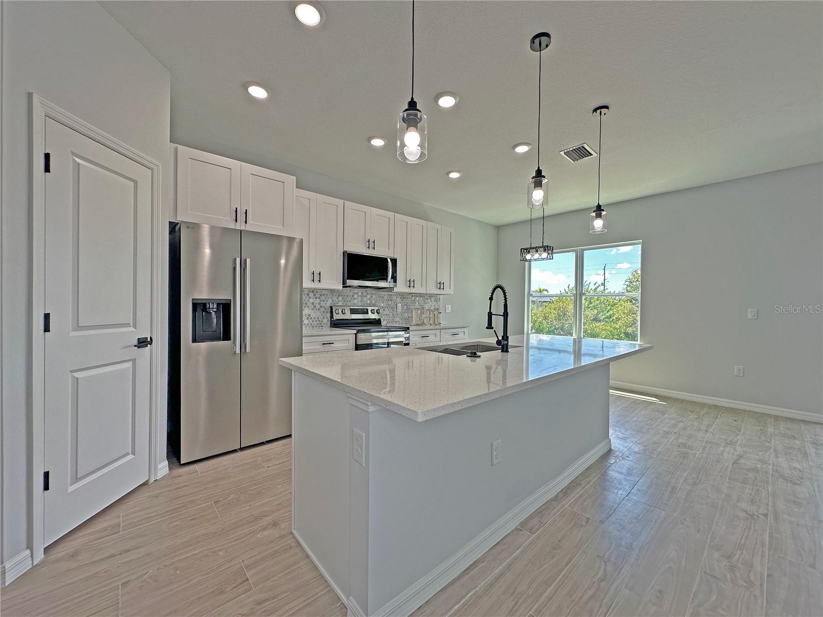 13558 Jeronimo Ln Property Photo 6