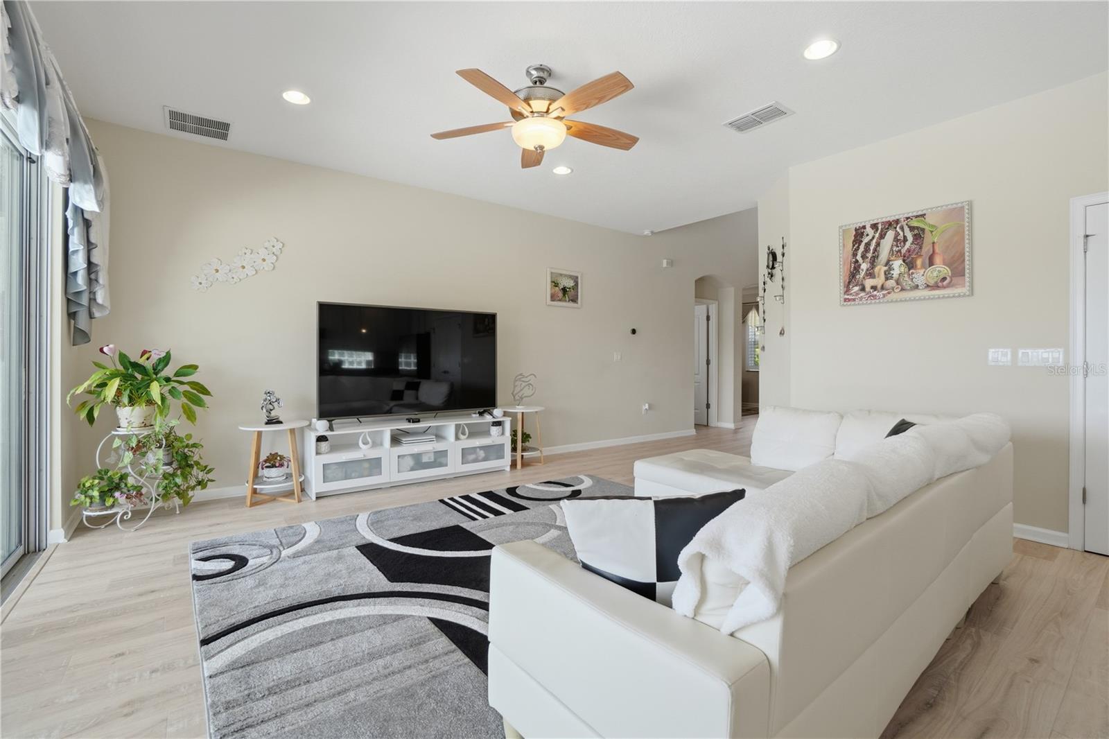 2296 Natoma Blvd Property Photo 8