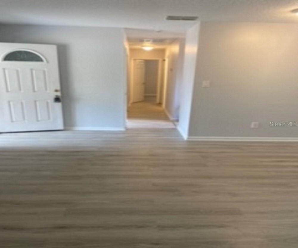 478 Water Pl Property Photo 3