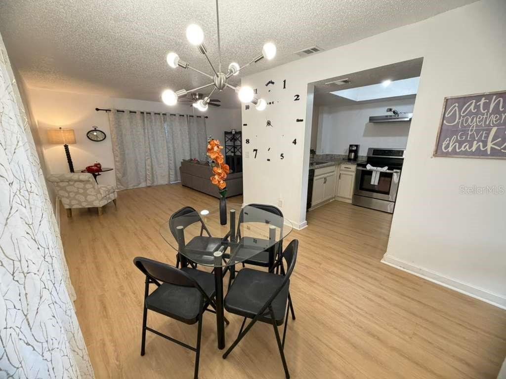O6407744 Property Photo 3