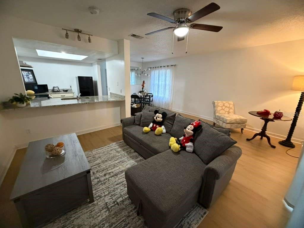 O6407744 Property Photo 7