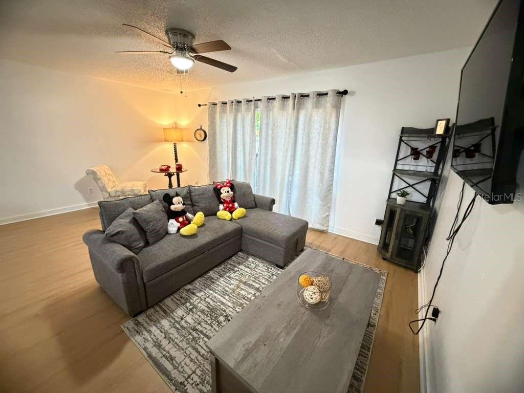 O6407744 Property Photo 8