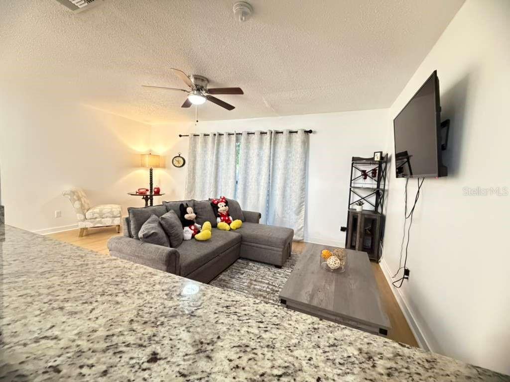 O6407744 Property Photo 9