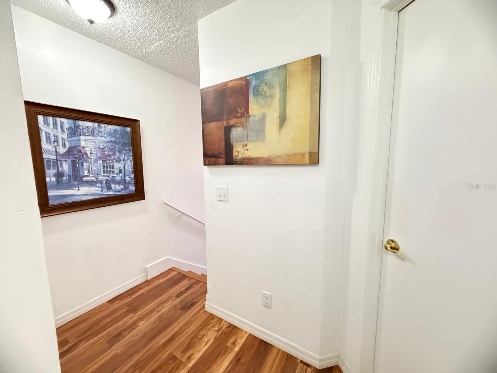 O6407744 Property Photo 21