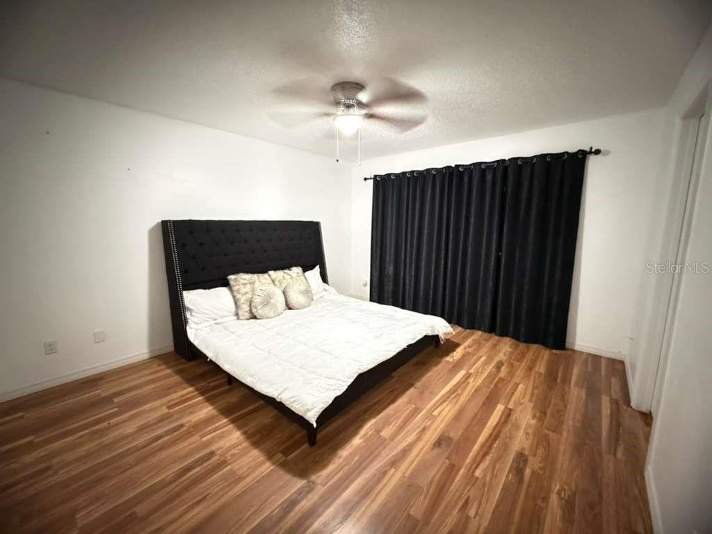 O6407744 Property Photo 24