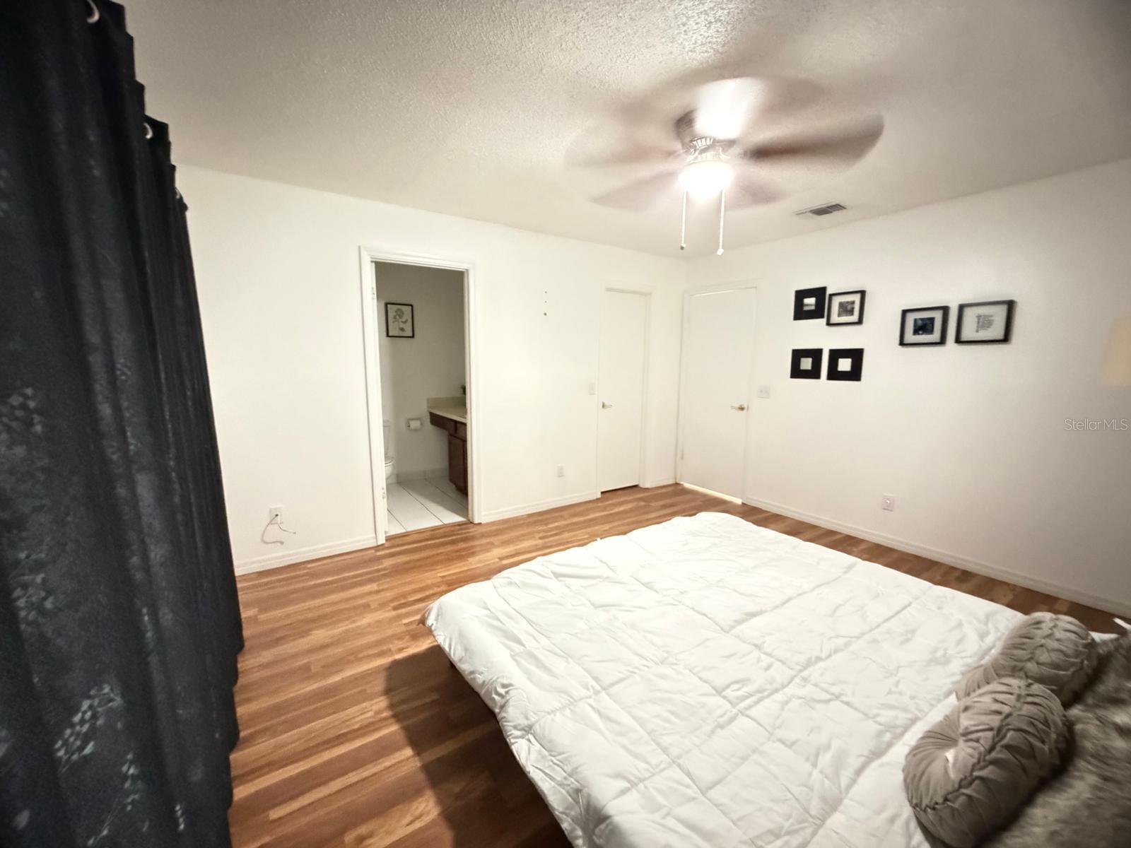 O6407744 Property Photo 28