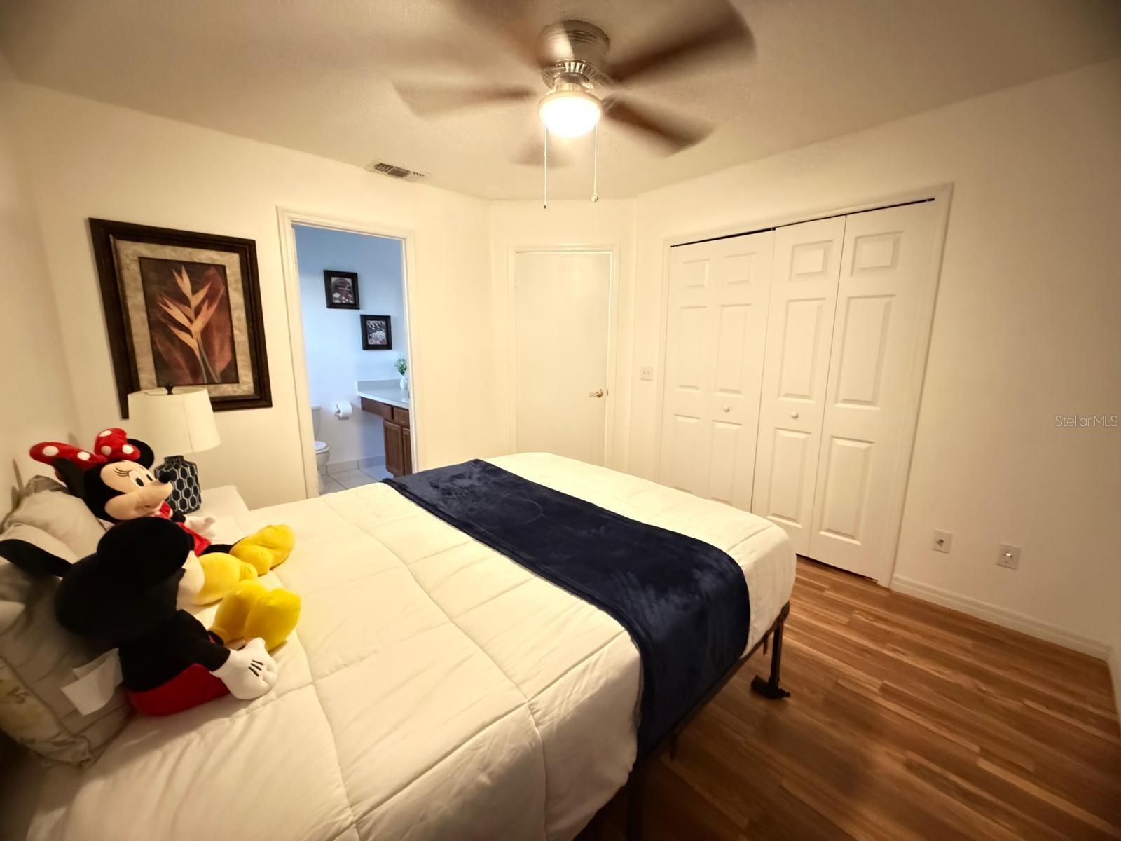 O6407744 Property Photo 45