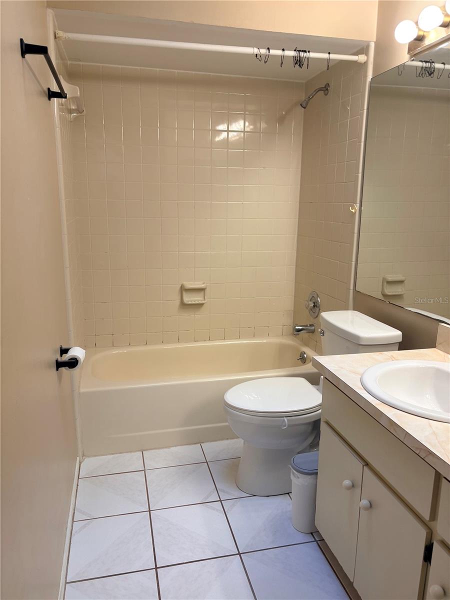 1105 Indian Ridge Trl E Property Photo 10