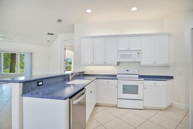 208 Lamonte Point Ct Property Photo 15