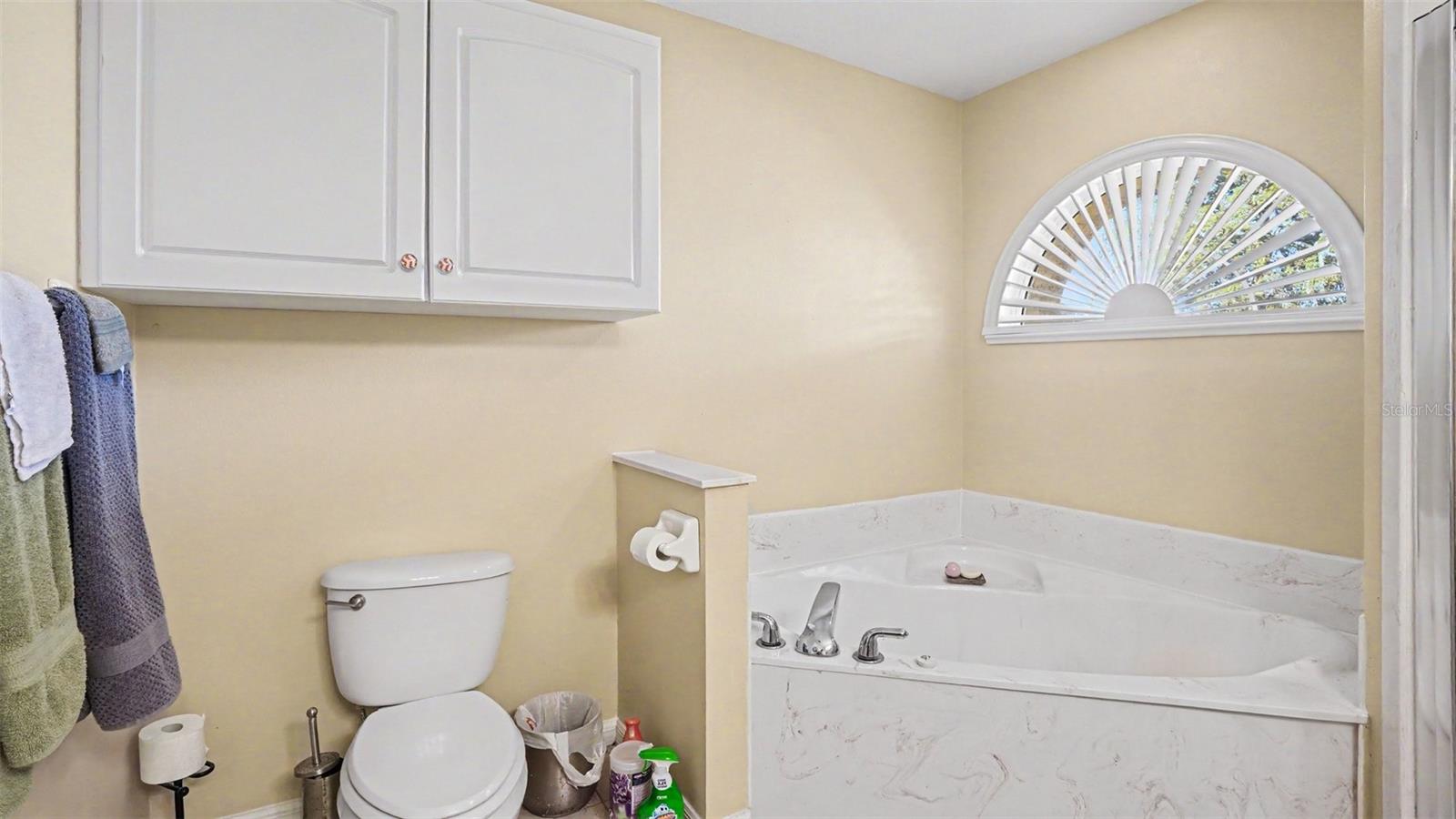 6607 Se 11th Loop Property Photo 24