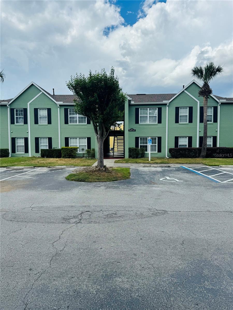 2053 DIXIE BELLE DR #2053P Property Photo 1