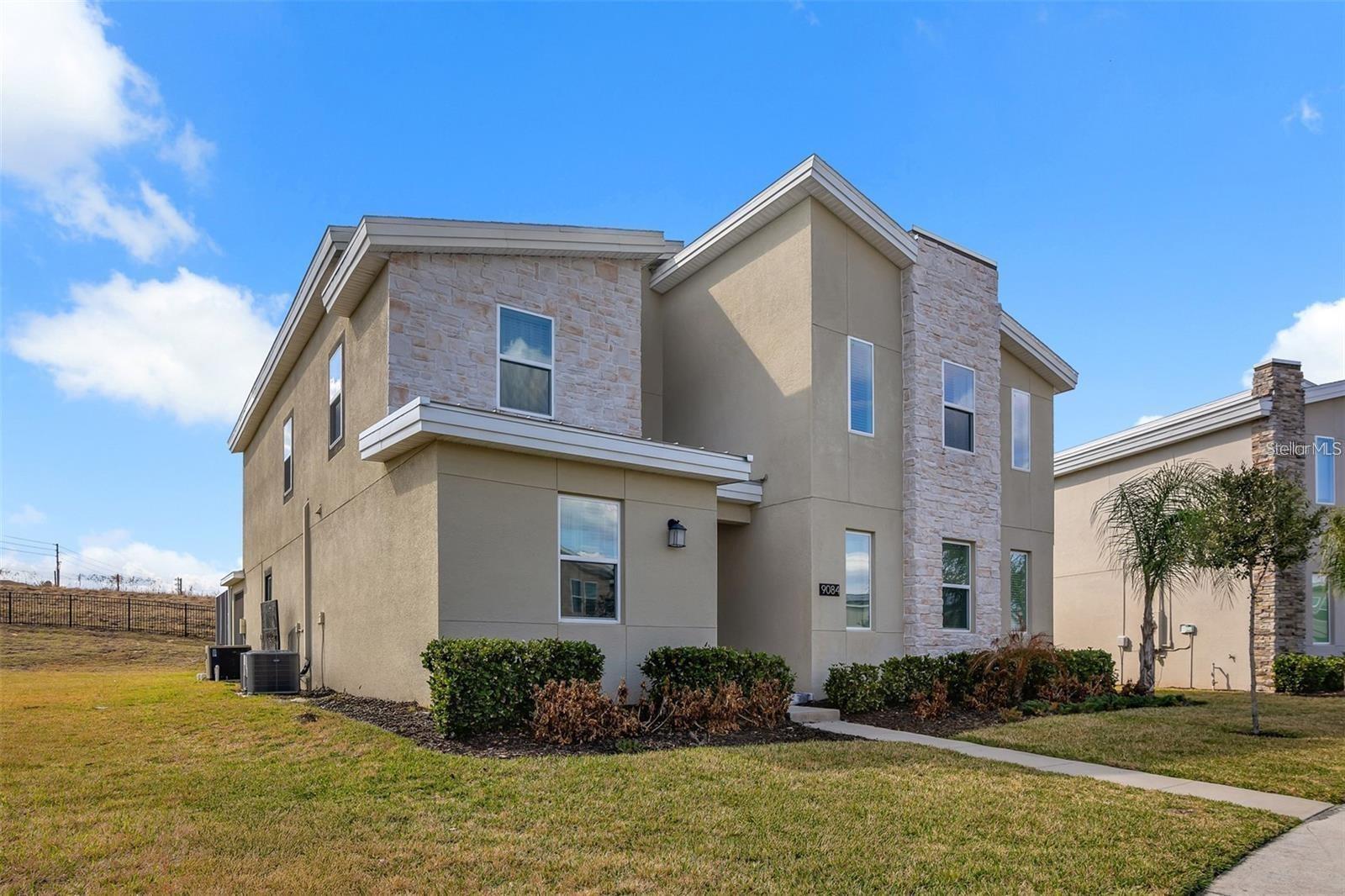 9084 Sommerset Hills Dr Property Photo 3