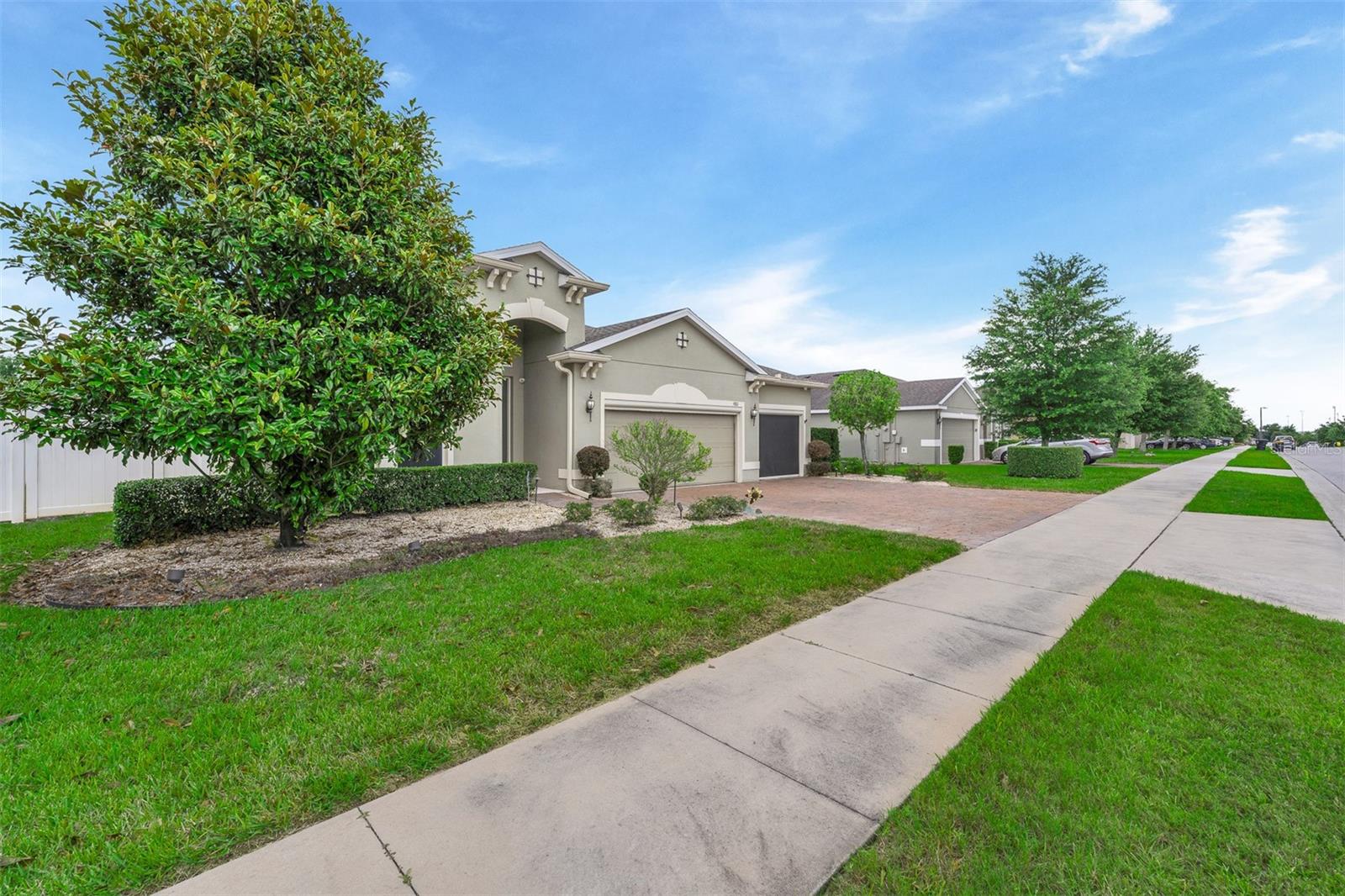 980 Glazebrook Loop Property Photo 39