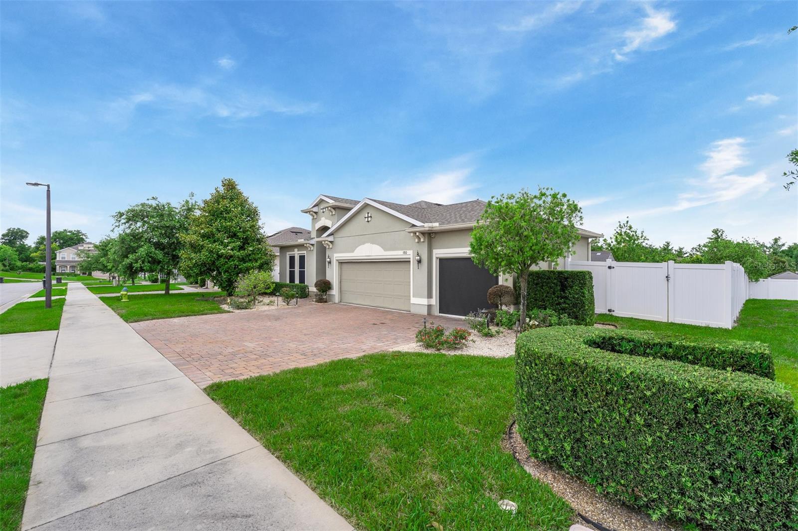 980 Glazebrook Loop Property Photo 40