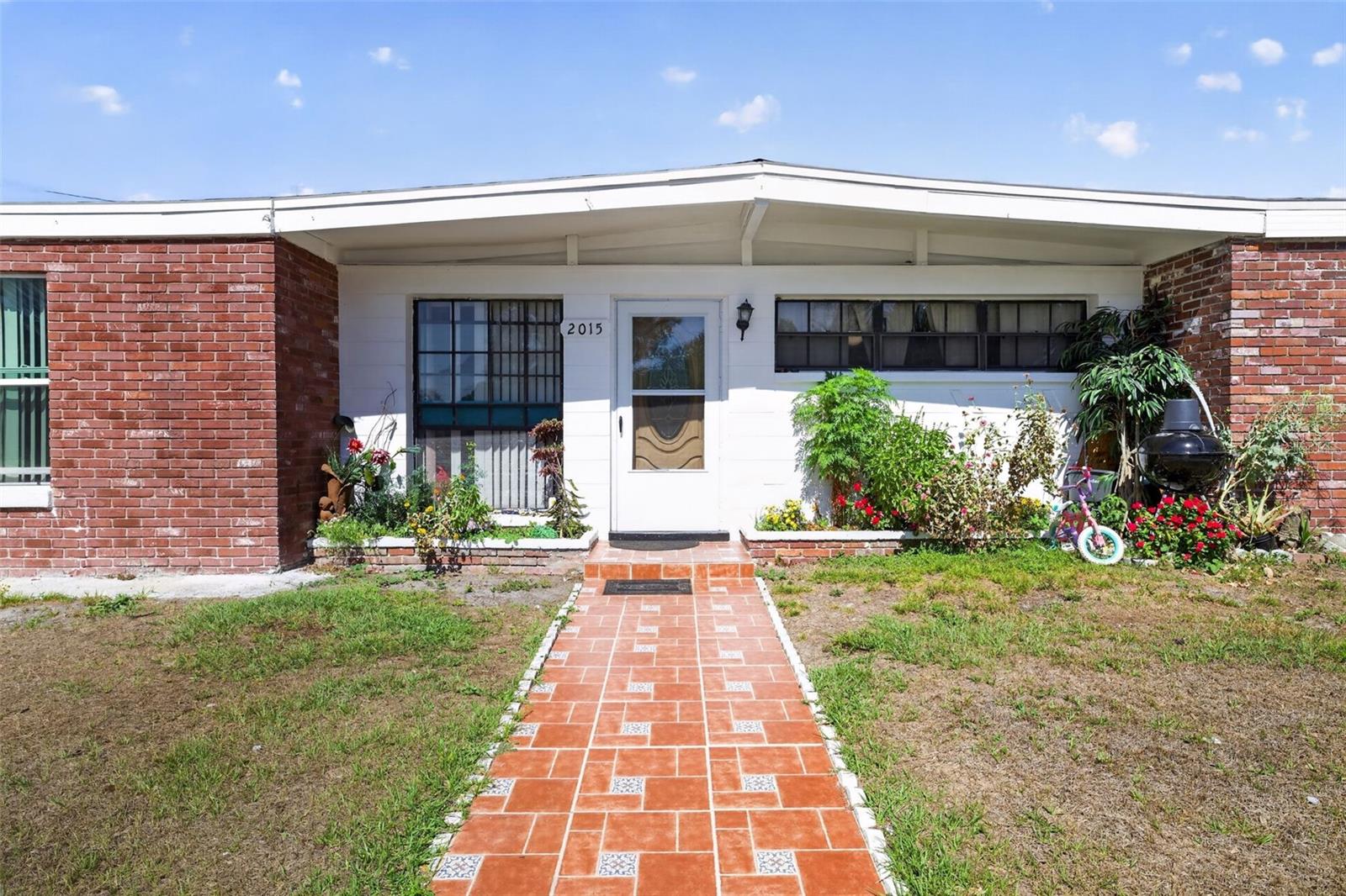 2015 CLARICE CIR