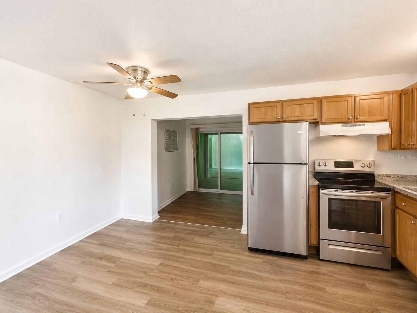 5527 Bryson Dr Property Photo 3
