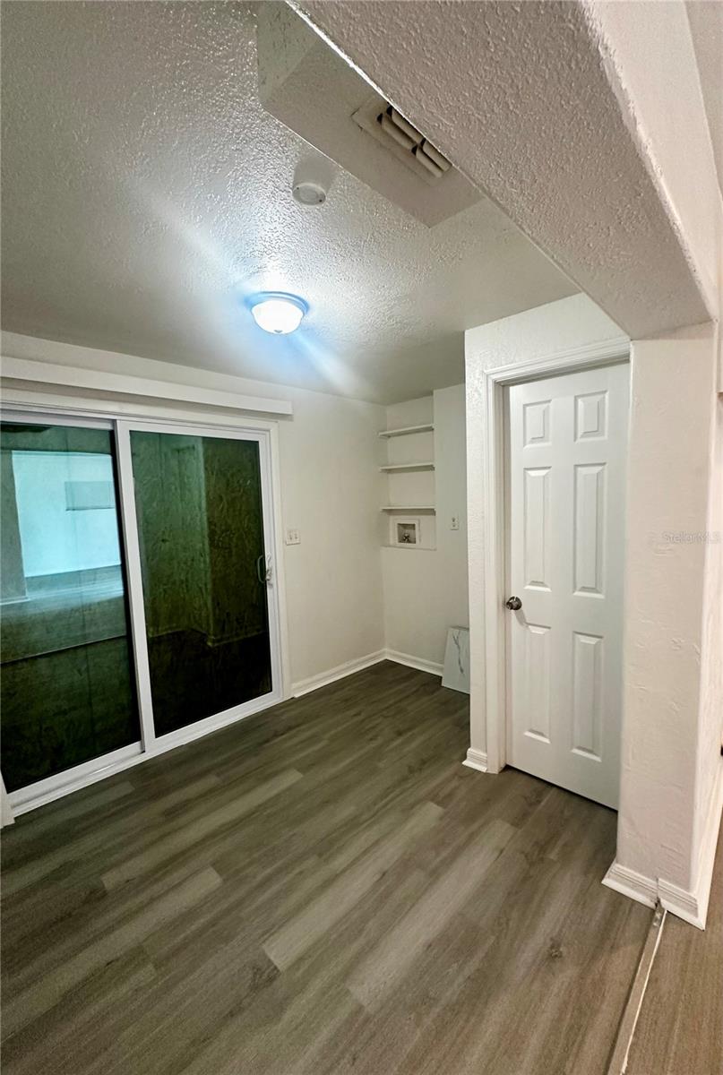 5527 Bryson Dr Property Photo 6