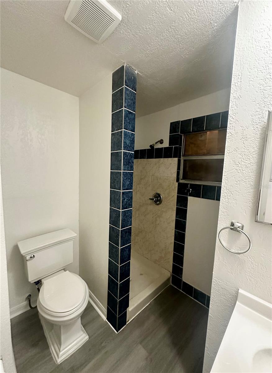5527 Bryson Dr Property Photo 8