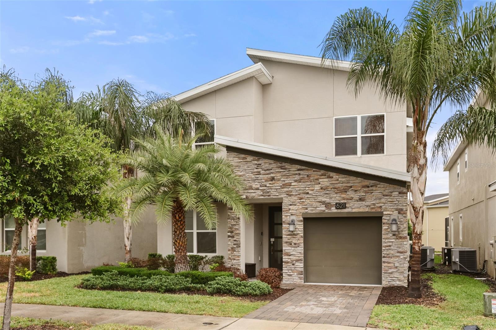 621 DROP SHOT DR Property Photo 1