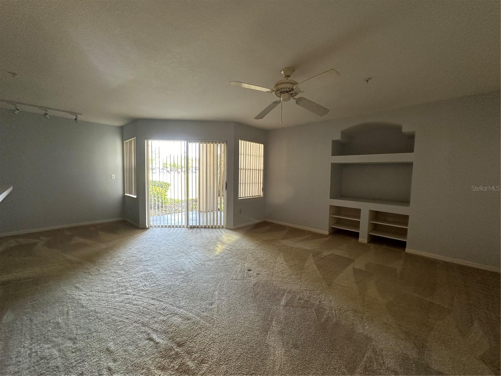 7270 Westpointe Blvd #916 Property Photo 7