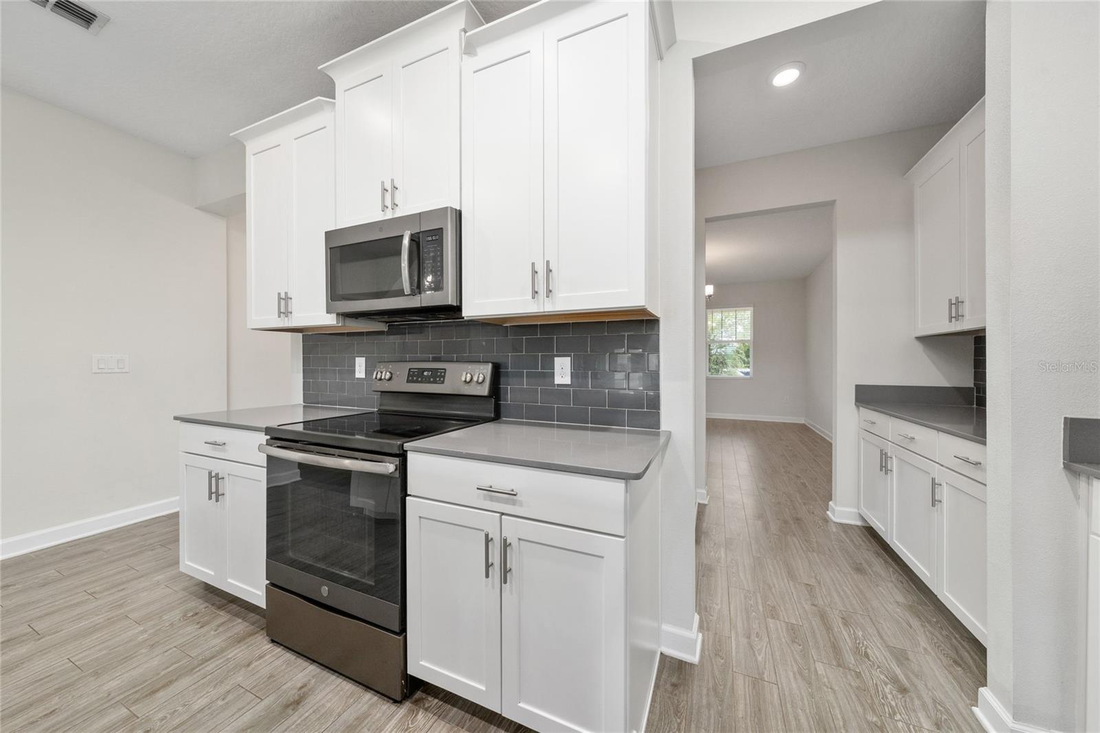12066 Grammar Ln Property Photo 6