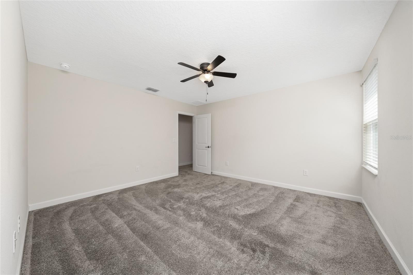 12066 Grammar Ln Property Photo 32