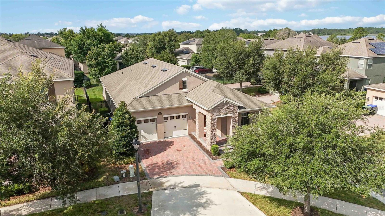 15518 Fountain Cove Ct Property Photo 7
