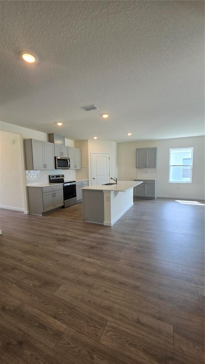 5857 Cool Spring Cv Property Photo 5