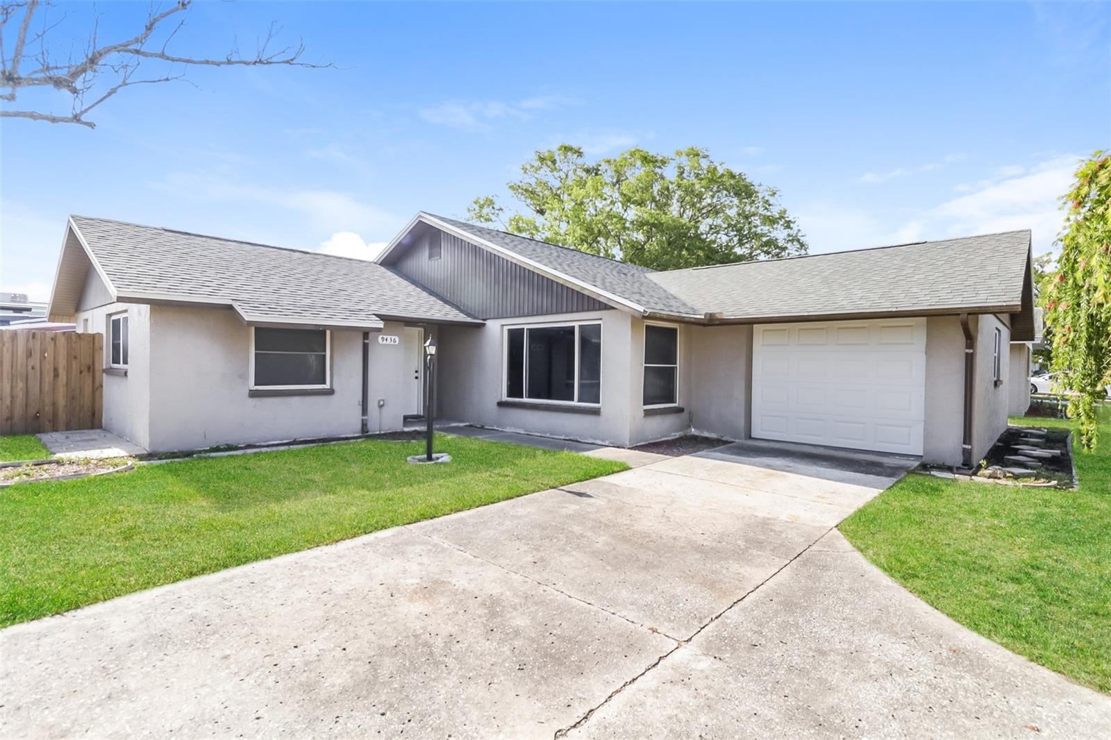 9436 Weeping Willow Ln Property Photo 1