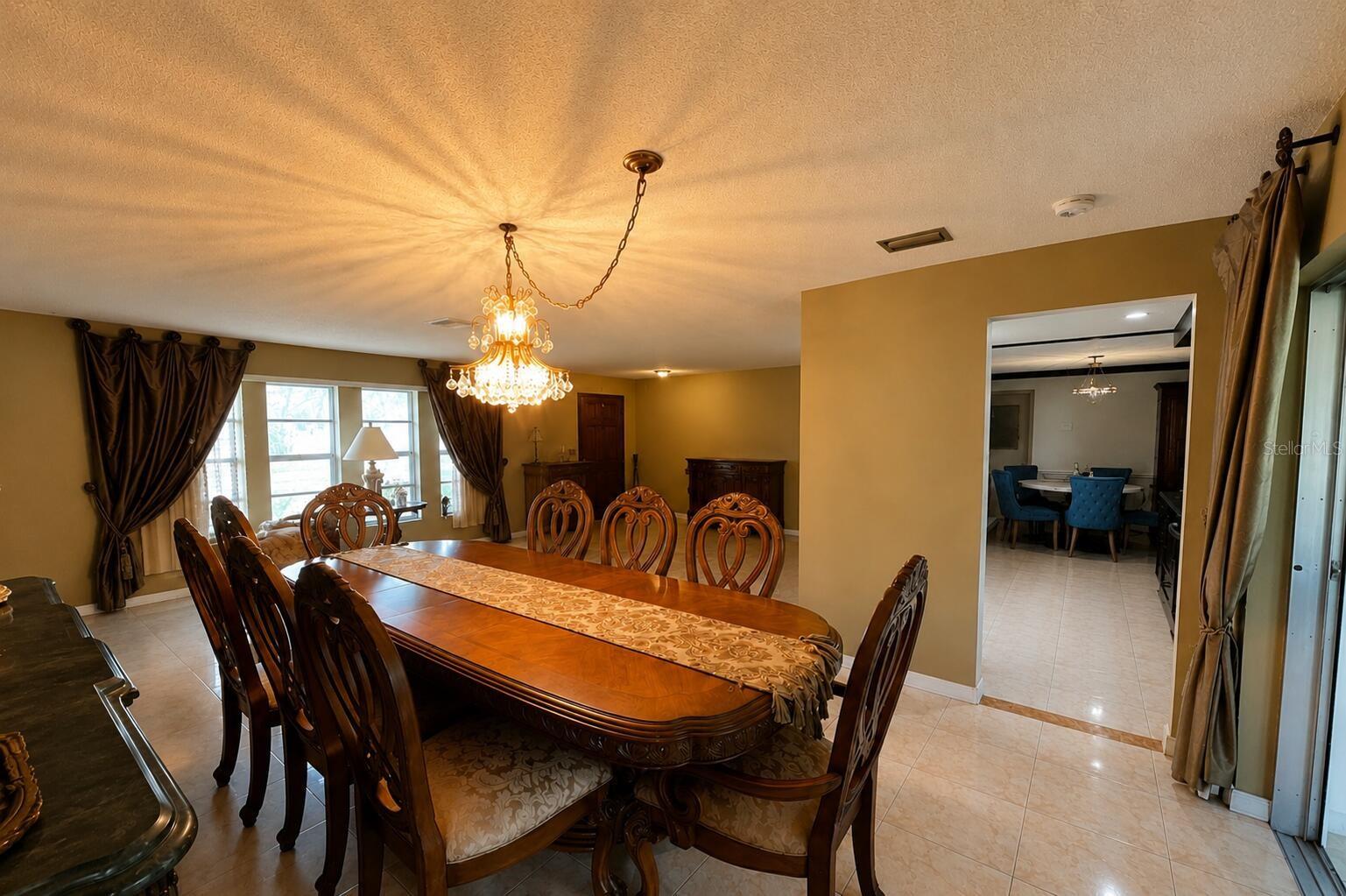 7317 Lime Tree Ct Property Photo 4