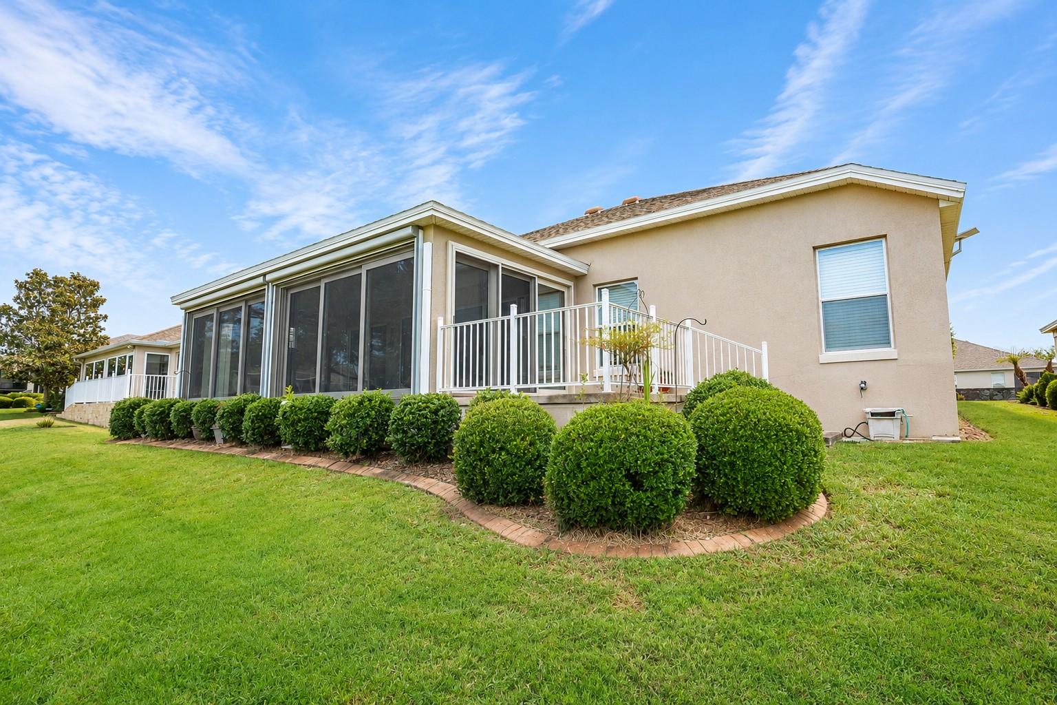 2696 Midland Ter Property Photo 5