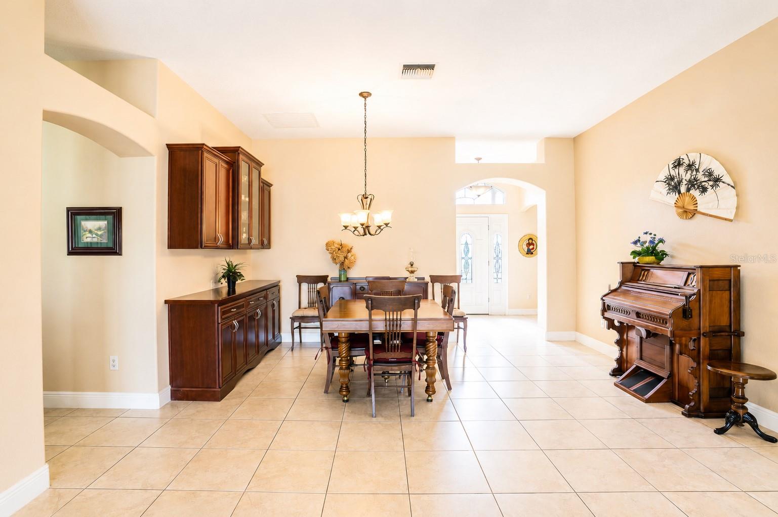 2696 Midland Ter Property Photo 12