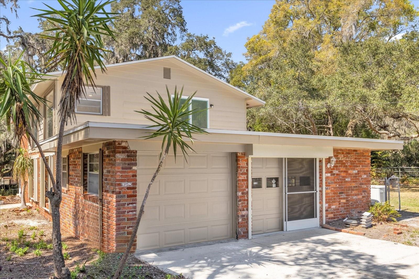 1610 GLENWOOD RD