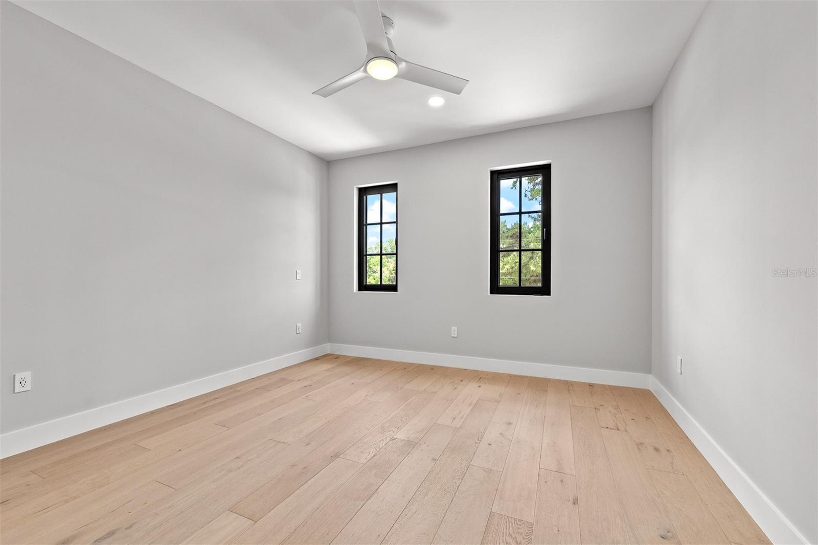 113 W Evans St Property Photo 38
